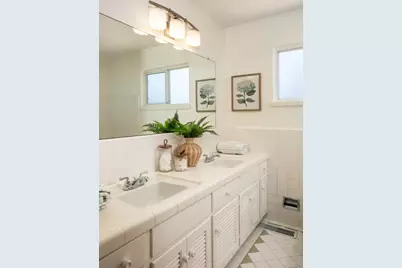 841 Carnation Ct, Los Altos, CA 94024 - Photo 24