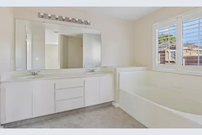 1065 Las Padres Ter, Union City, CA 94587 - Photo 32