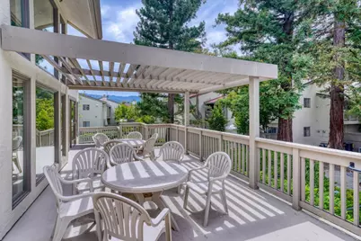 19220 Vineyard Ln, Saratoga, CA 95070 - Photo 18