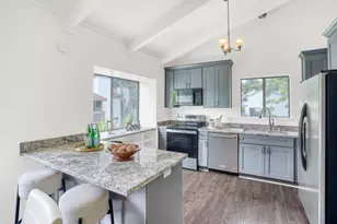 19220 Vineyard Ln, Saratoga, CA 95070 - Photo 8