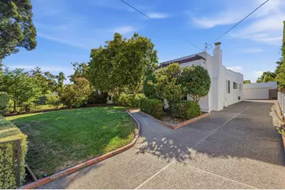 1612 Easton Dr, Burlingame, CA 94010 - Photo 4