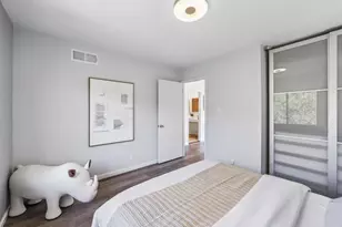 1640 Bayridge Way, San Mateo, CA 94402 - Photo 18