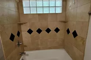 2100 Madera Rd, Sacramento, CA 95825 - Photo 14