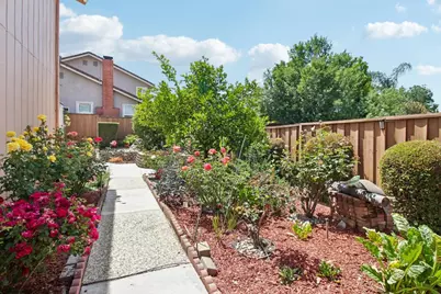 3393 Belgrove Cir, San Jose, CA 95148 - Photo 54