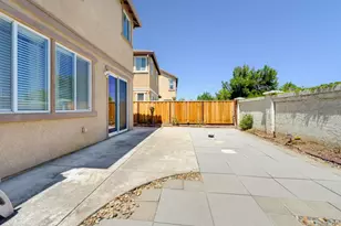 281 Kapalua Bay Cir, Pittsburg, CA 94565 - Photo 28
