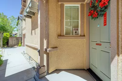 281 Kapalua Bay Cir, Pittsburg, CA 94565 - Photo 2