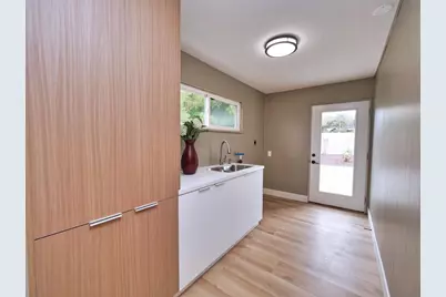 7433 Moeser Ln, El Cerrito, CA 94530 - Photo 16