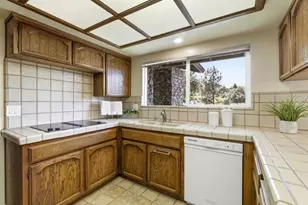 7142 Echo Ridge Dr, San Jose, CA 95120 - Photo 14