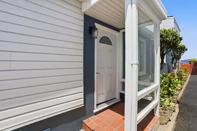 715 Skyline Dr, Daly City, CA 94015 - Photo 2
