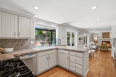 6585 Rolling Oaks Dr, San Jose, CA 95120 - Photo 12