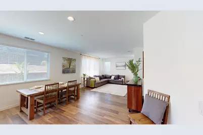 450 Thistle St, Hollister, CA 95023 - Photo 14