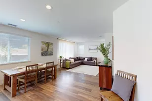 450 Thistle St, Hollister, CA 95023 - Photo 14