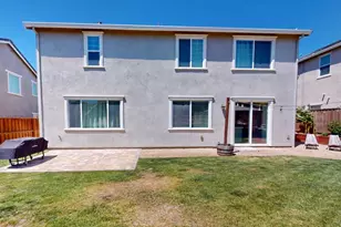 450 Thistle St, Hollister, CA 95023 - Photo 34