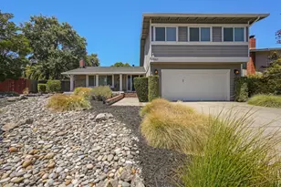 7967 Stonehurst Ct, Pleasanton, CA 94588 - Photo 2