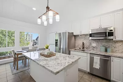 824 Kingfisher Ter, Sunnyvale, CA 94087 - Photo 10
