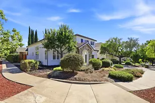 4609 Middle Park Dr, San Jose, CA 95135 - Photo 4