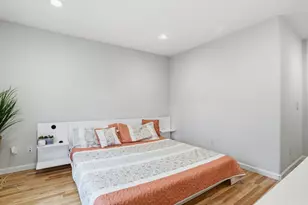 70 Towne Cir, Mountain View, CA 94040 - Photo 16
