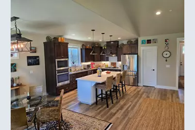 3577 Laver St, Redding, CA 96002 - Photo 6