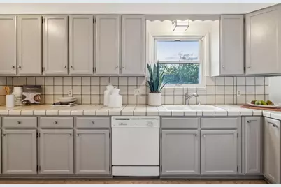 1585 Union Ave, Redwood City, CA 94061 - Photo 18