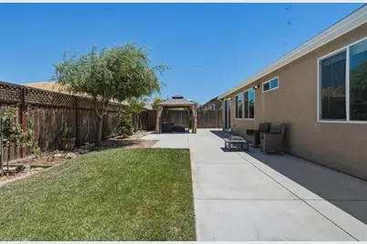 545 San Joaquin Ct, Hollister, CA 95023 - Photo 26