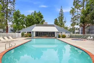1547 Four Oaks Cir, San Jose, CA 95131 - Photo 18