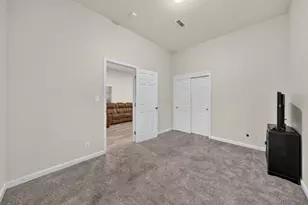 585-587 E Saint James St, San Jose, CA 95112 - Photo 32