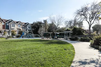1901 Newbury Dr, Mountain View, CA 94043 - Photo 24