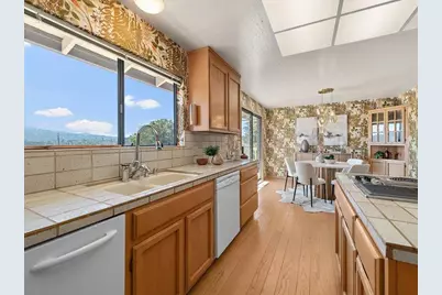 1176 Tournament Dr, Hillsborough, CA 94010 - Photo 14