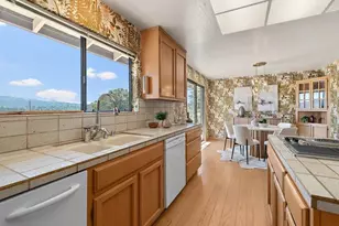 1176 Tournament Dr, Hillsborough, CA 94010 - Photo 14