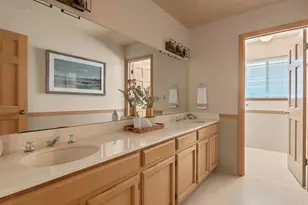 1176 Tournament Dr, Hillsborough, CA 94010 - Photo 18
