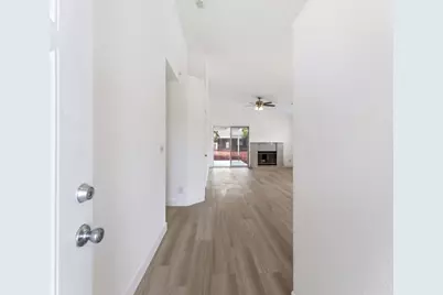 527 Park Warren Dr, Los Banos, CA 93635 - Photo 4