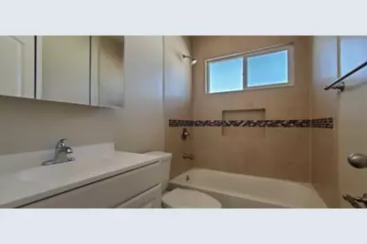 19 Merrydale, San Rafael, CA 94903 - Photo 2