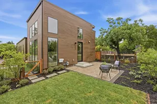 702 Ellsworth Pl, Palo Alto, CA 94306 - Photo 2