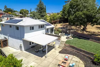 19054 Vannoy Ct, Castro Valley, CA 94546 - Photo 4