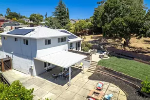 19054 Vannoy Ct, Castro Valley, CA 94546 - Photo 4