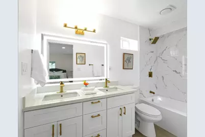 767 47th St, Oakland, CA 94609 - Photo 24