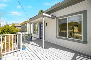 767 47th St, Oakland, CA 94609 - Photo 32