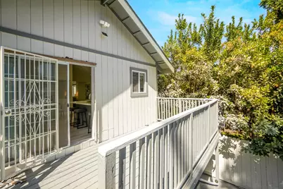 767 47th St, Oakland, CA 94609 - Photo 34