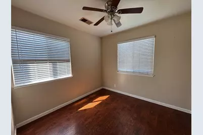 130 N 26th St, San Jose, CA 95116 - Photo 12