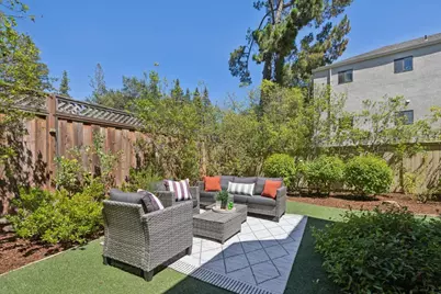 1270 University Dr, Menlo Park, CA 94025 - Photo 52