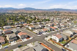 1981 Dylan St, Hollister, CA 95023 - Photo 40