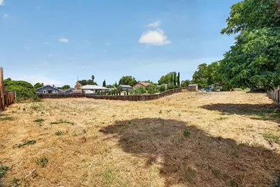 1228 West St, Hollister, CA 95023 - Photo 38