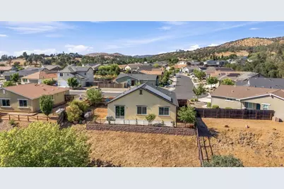 216 Raccoon Hollow Loop, Copperopolis, CA 95228 - Photo 40