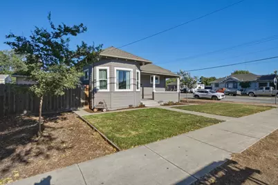 997 San Benito St, Hollister, CA 95023 - Photo 2