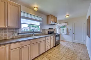 51 Nacional St, Salinas, CA 93901 - Photo 8