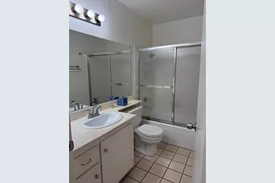2007 Cedar Ridge Dr, Stockton, CA 95207 - Photo 8