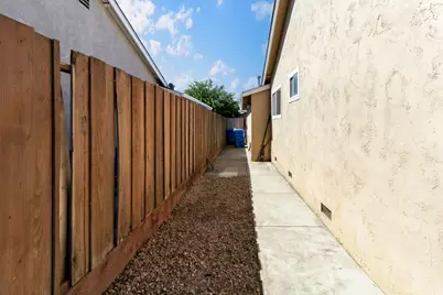 451 Diane Dr, Manteca, CA 95336 - Photo 24