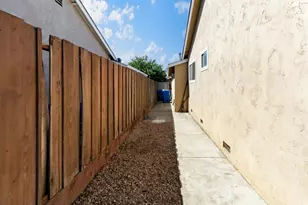 451 Diane Dr, Manteca, CA 95336 - Photo 24