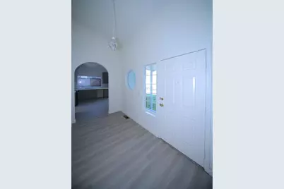 1319 20th St, Lakeport, CA 95453 - Photo 2