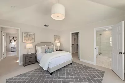 711 Valparaiso Ave, Menlo Park, CA 94025 - Photo 14